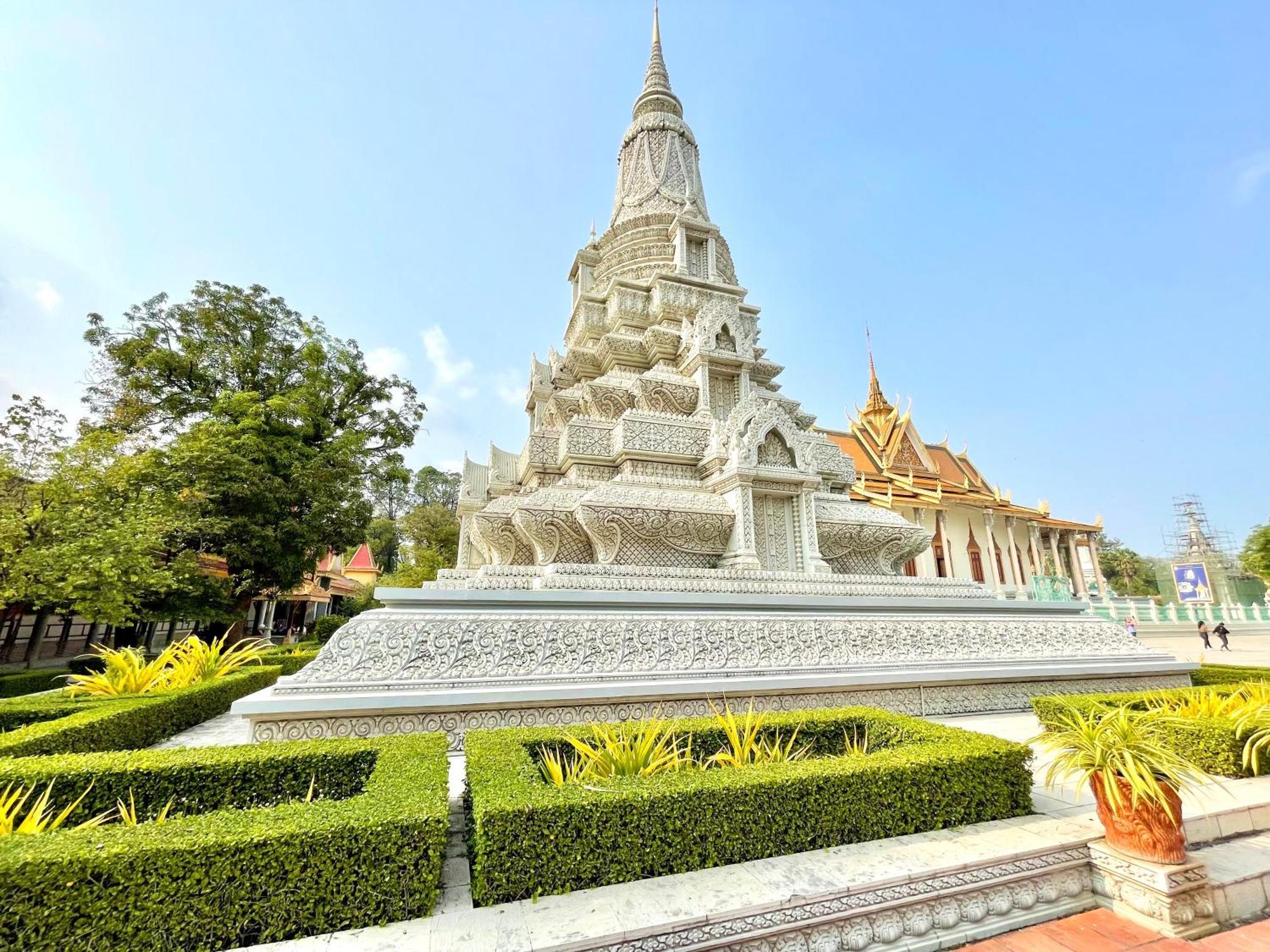 Sky Hotel Central Phnom Penh - Rooms & Apartments Zewnętrze zdjęcie