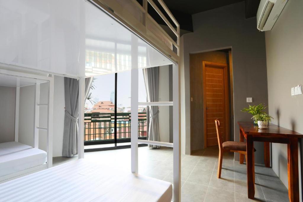 Sky Hotel Central Phnom Penh - Rooms & Apartments Zewnętrze zdjęcie