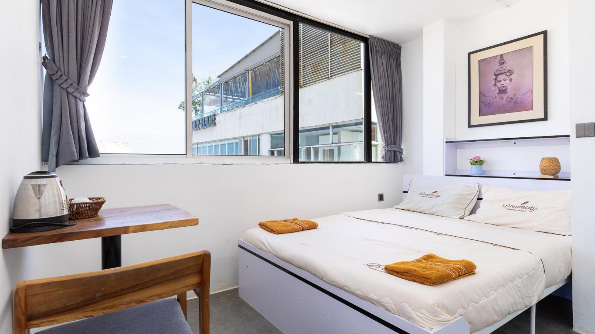 Sky Hotel Central Phnom Penh - Rooms & Apartments Zewnętrze zdjęcie