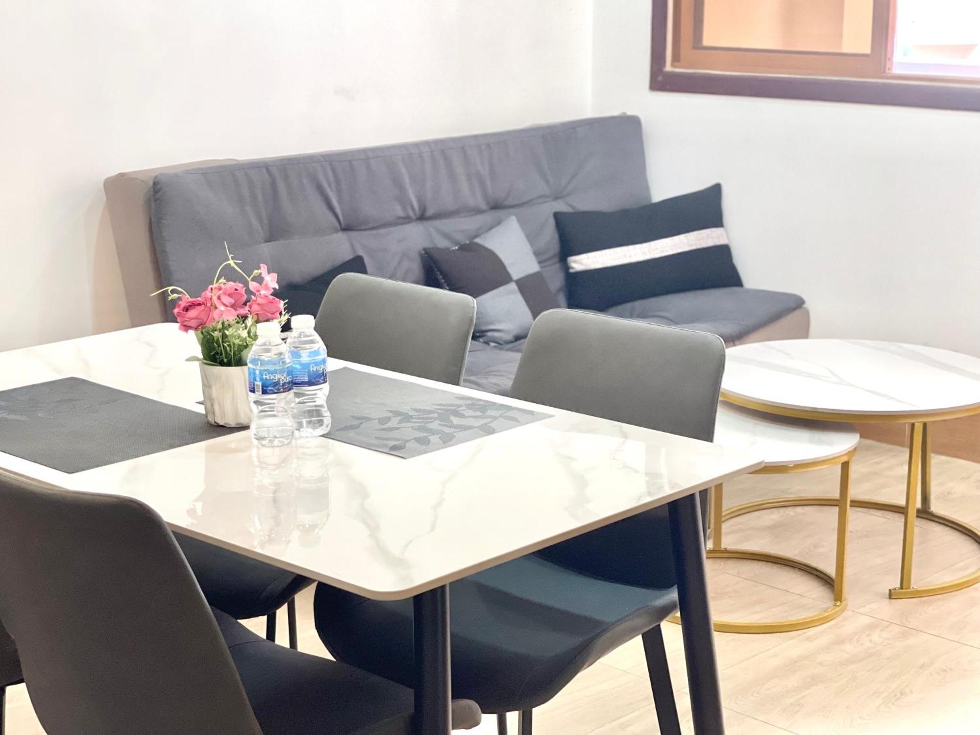 Sky Hotel Central Phnom Penh - Rooms & Apartments Zewnętrze zdjęcie